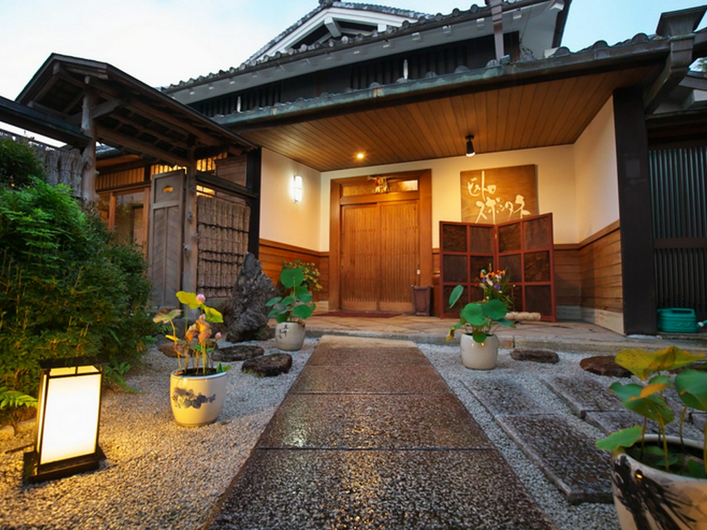 京都西山、自然豊かな大原野の住宅街にあるレストラン