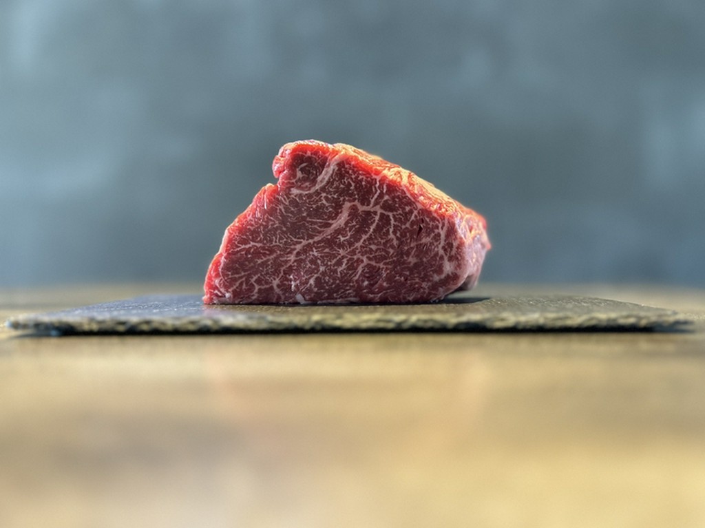 近江雌牛　ラムシン