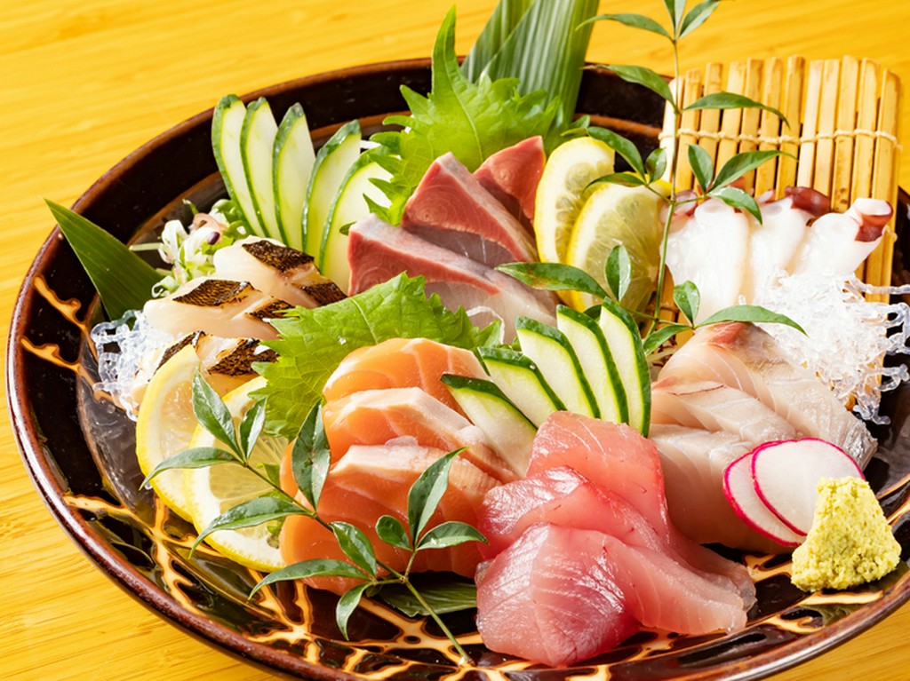 店主が自分の目で厳選した新鮮な食材を堪能できる『お刺身の盛り合わせ』
