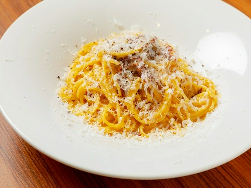 種類豊富なパスタ。ランチタイムには週替りのメニューも登場