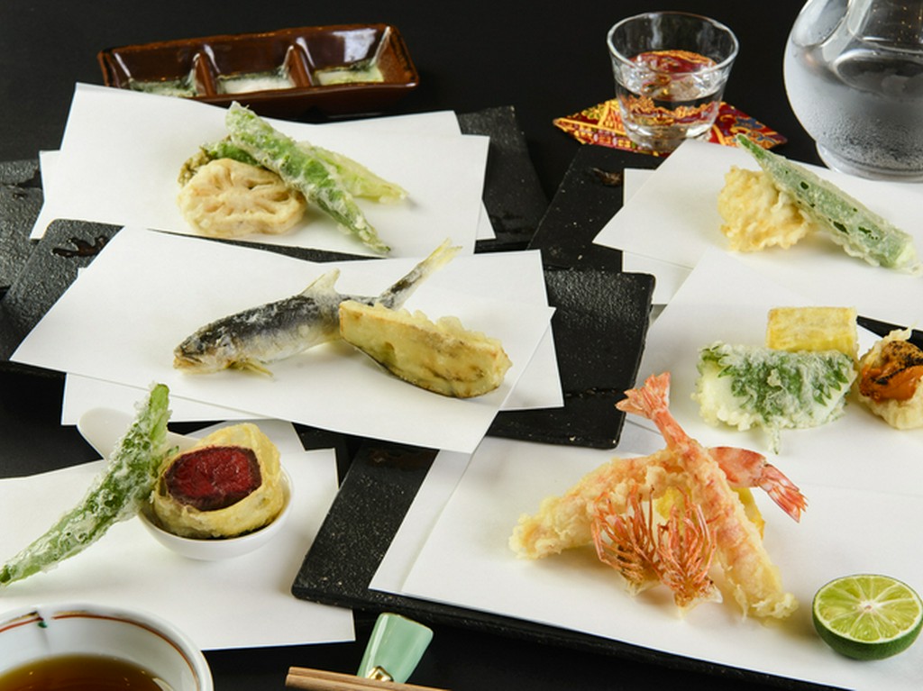 本日オススメの天ぷらと気ままに一杯