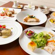 ブランシュの「美味しい！」を詰め込んだ、お魚料理もお肉料理も楽しめる充実フルコースです。
※仕入原価、光熱費の上昇が止まらずやむ負えず令和６年３月１日より値上いたします（４４００円⇒４６００円）

