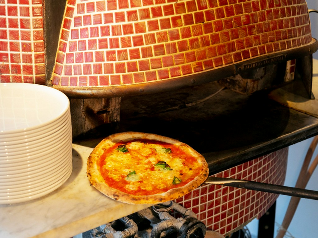 期間限定ピッツァあり！