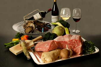 高級食材を鉄板焼で堪能できる『宙』（2日前までに要予約）