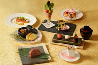 特選黒毛和牛フィレ肉、手毬寿司、旬の食材を使用した料理など、シェフの感性が光る全7品をご用意。