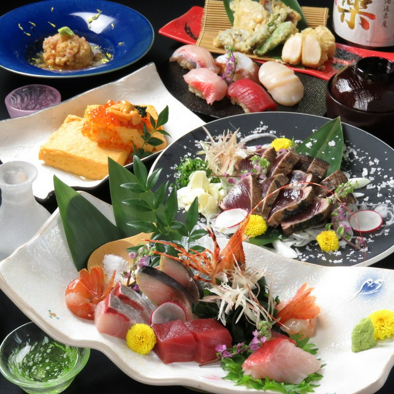 飲み放題付きのコース料理がございます。