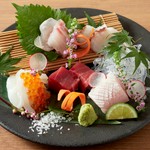 2名様以上ならこちらがオススメ。
定番から旬のお魚まで楽しめます。