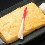 鰹だしの効いただし巻き。ふわふわです。ねぎ、チーズ、明太子もあります。