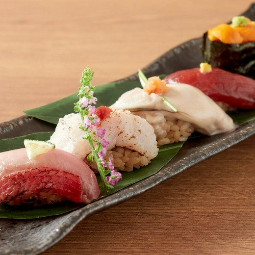季節のにぎり鮨