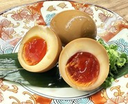 とろける卵黄と醤油のコクがクセになります
