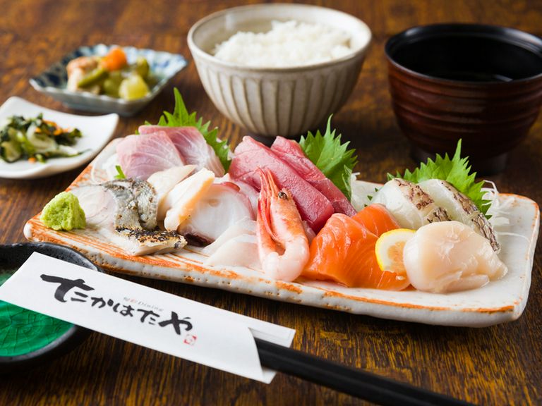 しっかり目利きで鮮度も抜群！ ネタの種類も豊富な日替わりの『お刺身定食』