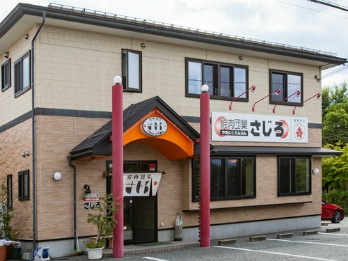 10台の駐車場を完備