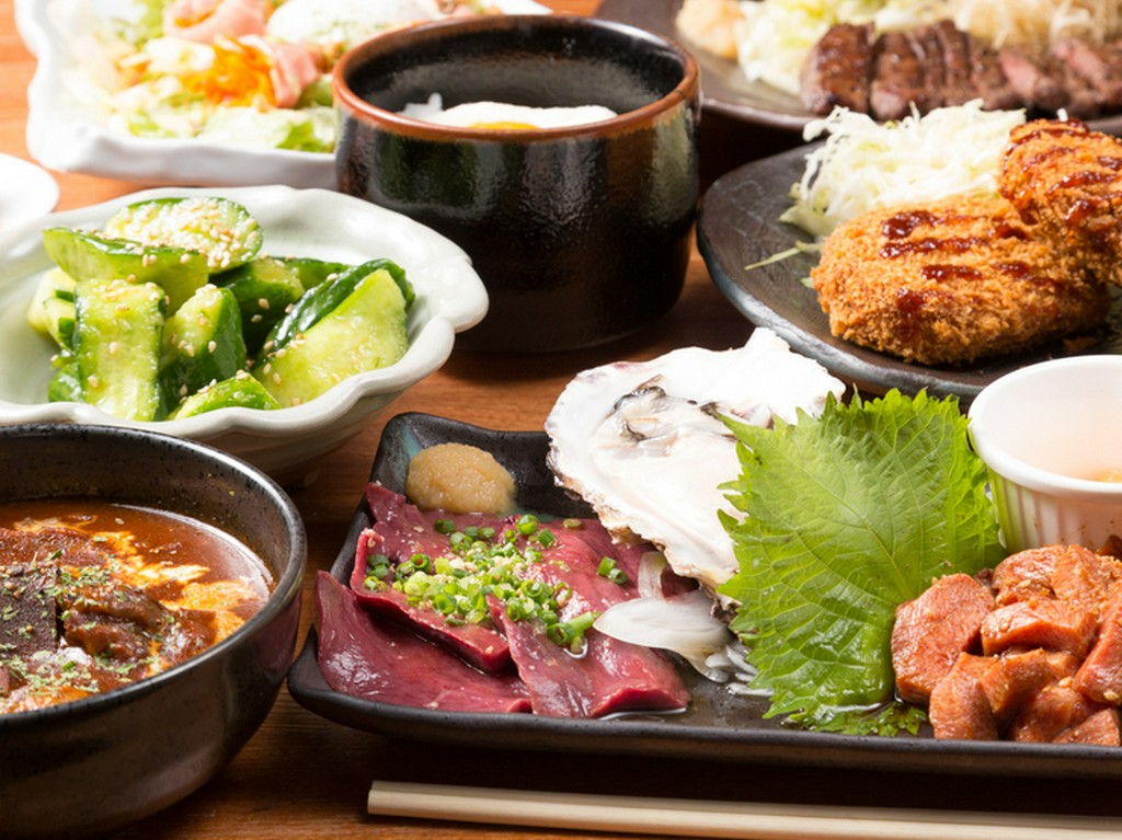 牛タン焼に、握り、コロッケまで、牛肉づくしの『極コース』