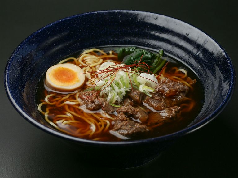 馬すじしょうゆラーメン