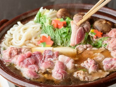 旬の食材を使った料理でゲストをおもてなし