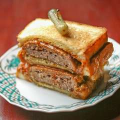 ハンバーグサンド