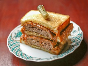 ハンバーグサンド