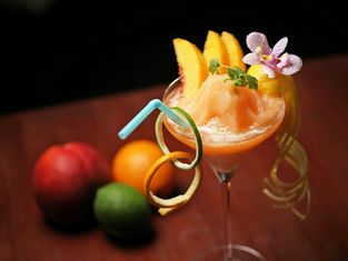 쿡 테일 바 스윙