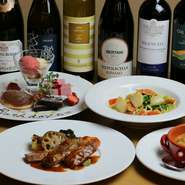 シェフがあらゆる豚肉から選び抜いた、“究極の豚”と称される「淡路産えびすもち豚」がメイン料理につくランチコースです。パスタはシェフ自家製の手打ちパスタを・・・。優雅なランチタイムをお過ごしください。