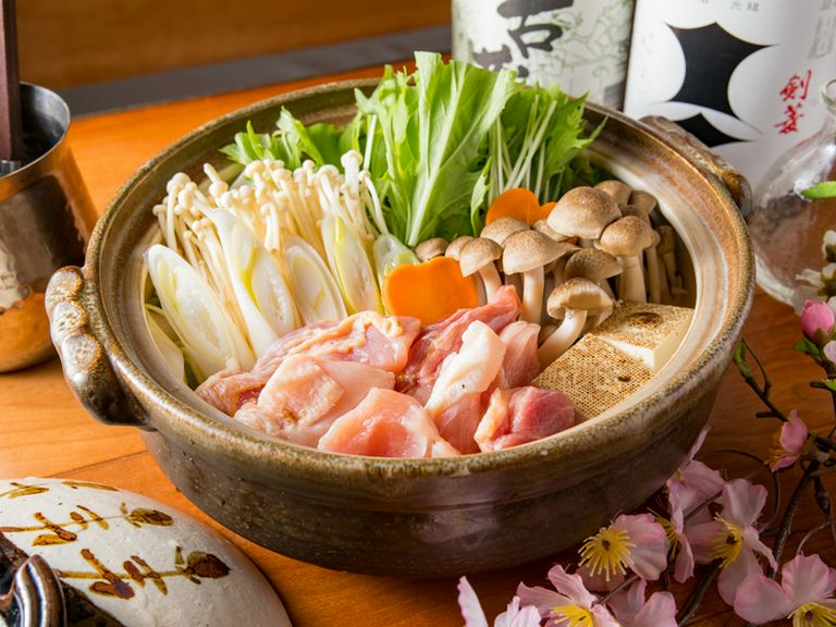 だし醤油のやさしい味わいが染み込んだ『鶏鍋』