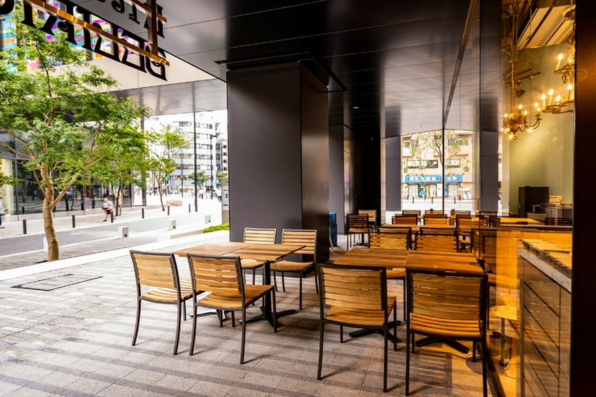 テラス席のご用意もございます。