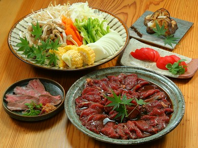 天然鹿のジンギスカン鍋を堪能