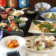 先付八寸、旬魚のお造りや焼き物、小鉢にデザートなど、海心のその日のオススメのものをひとわたり堪能できるコース。記念日などにもオススメです。