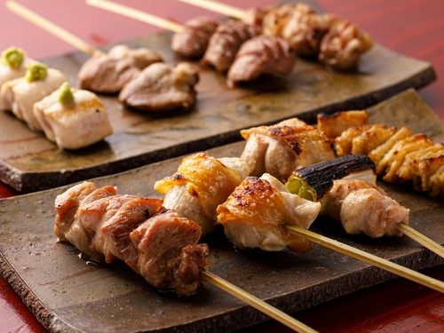 土佐備長炭で焼き上げた香ばしい串