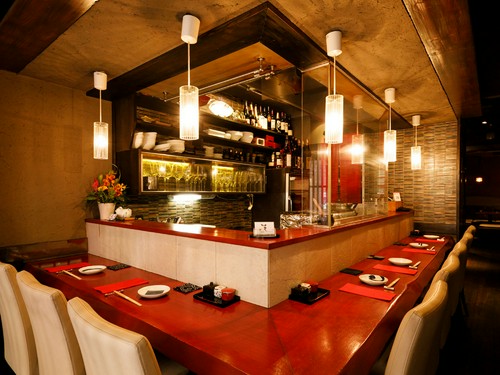 大切な人と語らいたい、お洒落なカウンター席