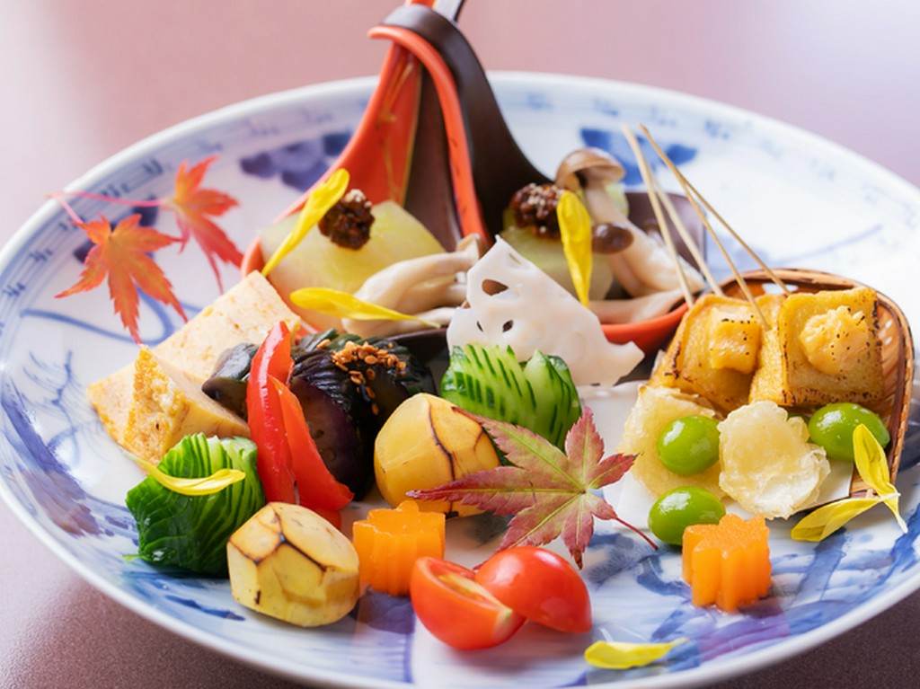 【和未屋　こんぶ】自慢の先付「八寸」