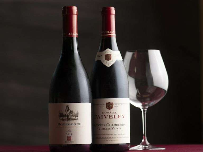 白ワインと赤ワインは7種類ずつ、スパークリングワインは8種類