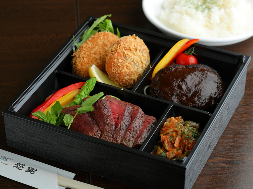 お店のオススメ「近江牛」を、一度に楽しむお弁当『テイクアウト』