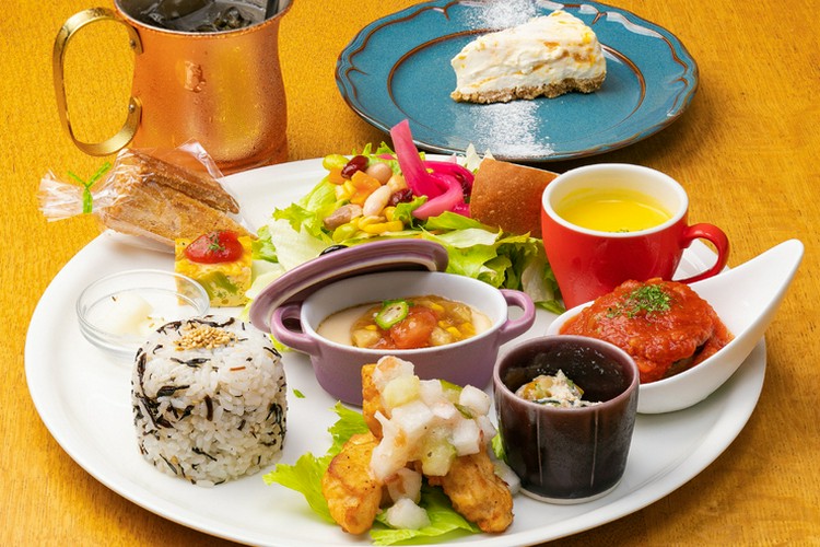 ボントレ珈琲店 福山/府中/カフェ ネット予約可 | ヒトサラ