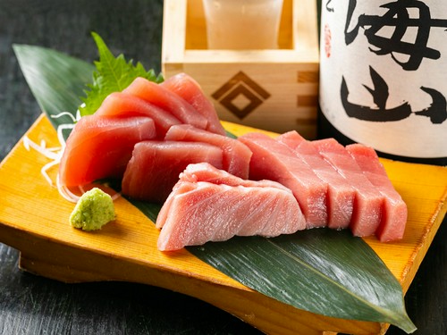 お店で一番注力している自慢の「マグロ」は、納得のおいしさ