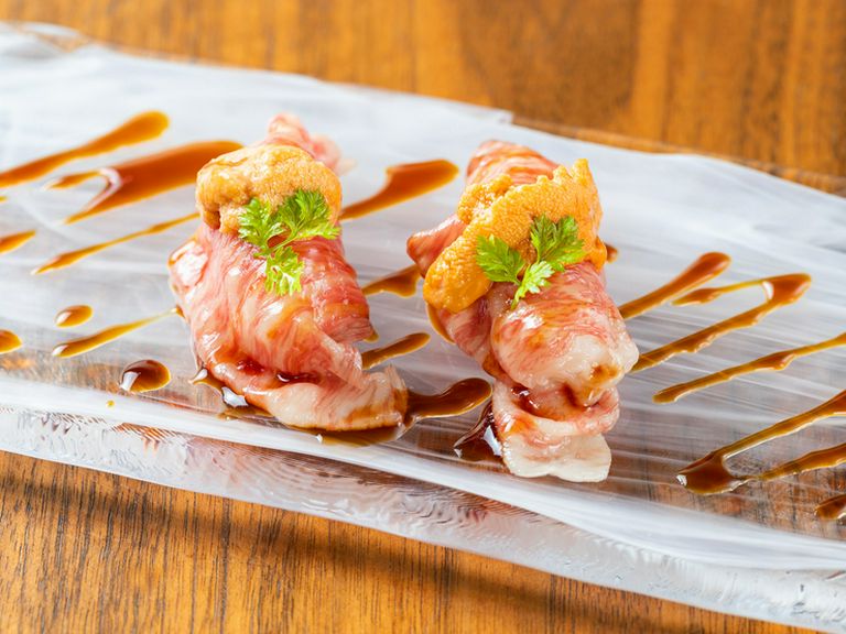 驚くほどよく合う！上質×上質のコラボ『うにく寿司』