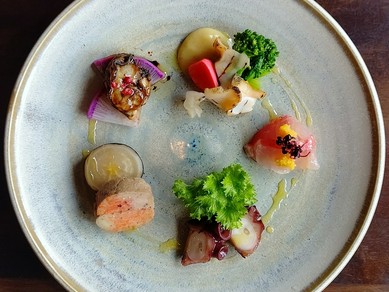 生産者の想いをのせた、山海が育んだ四季の恵みを活かして