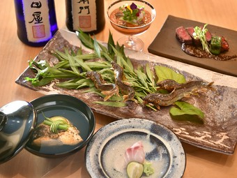 常に新しいおいしさに出合える『季節のおまかせコース』