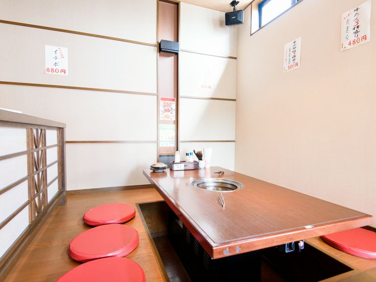 仕切りを外して大人数でも利用できる