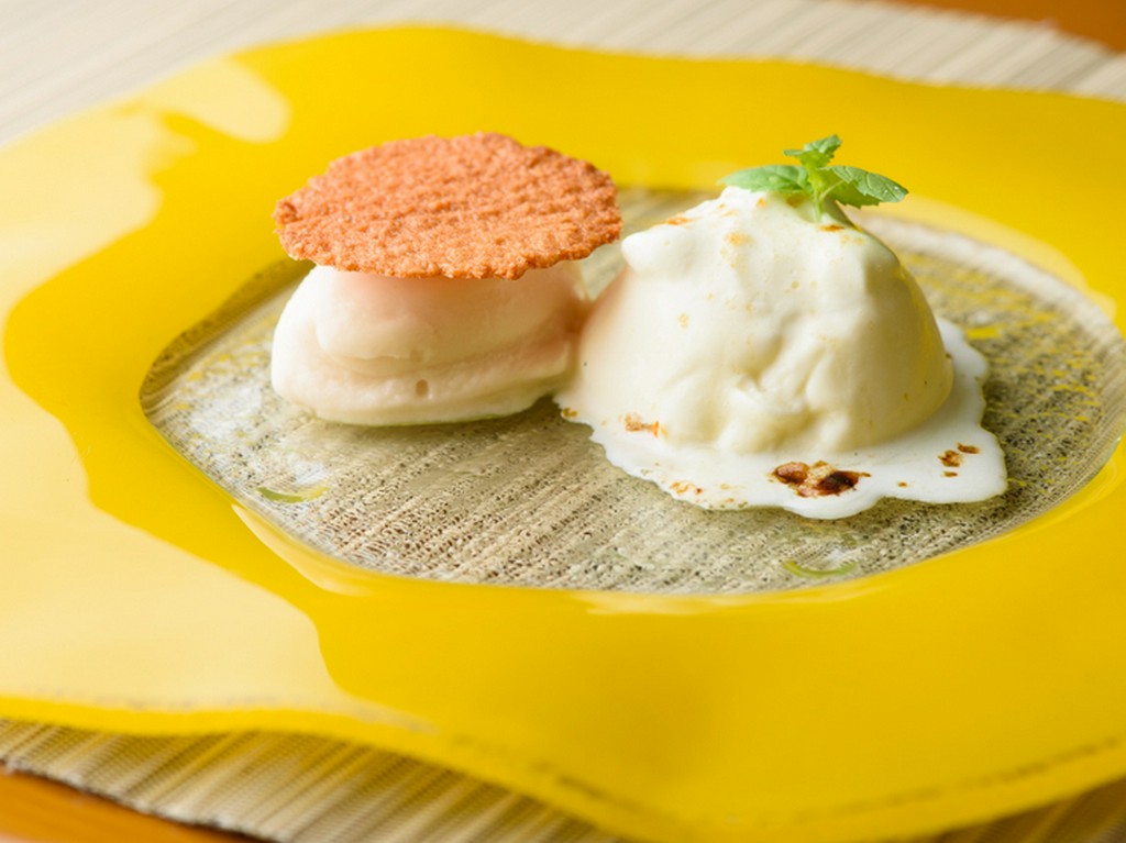 旬の果実の鮮烈なおいしさが満喫できる『パンナコッタ』