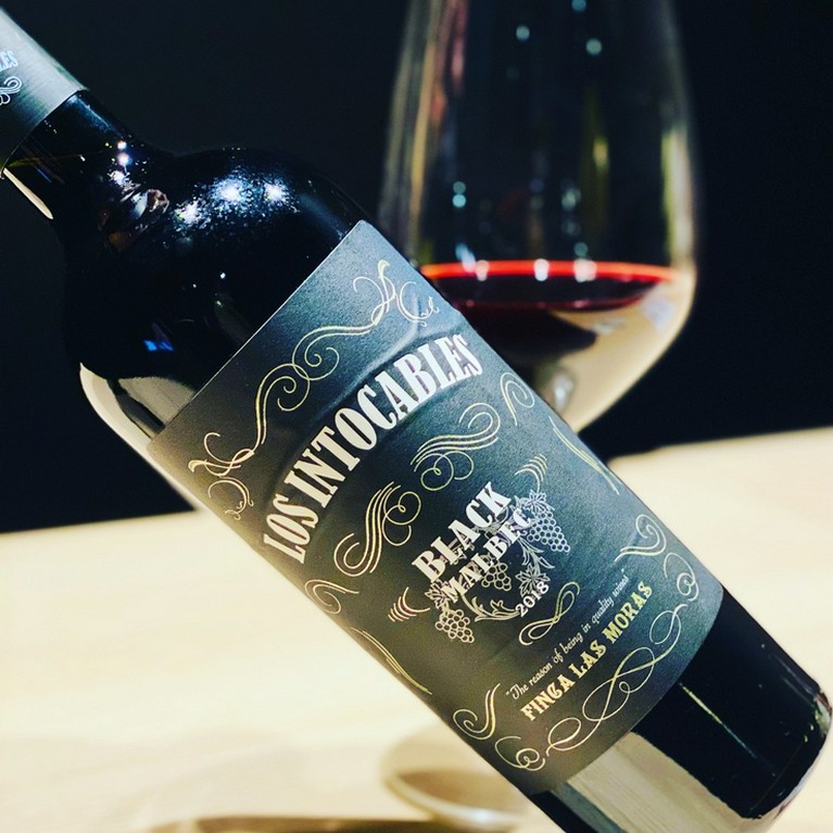 肉料理によく合うおいしいワインを厳選入荷