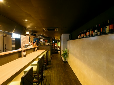  デートにも喜ばれる雰囲気。シェアして楽しむコースあり