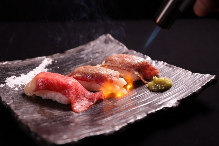 NIKUダイニング meat meet 近江町市場/ステーキ ネット予約可 | ヒトサラ