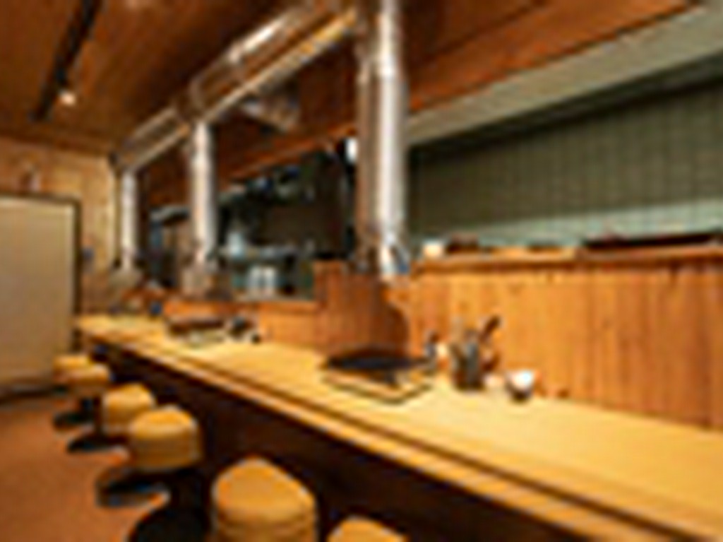 【カウンター】6席分ご用意ございます。