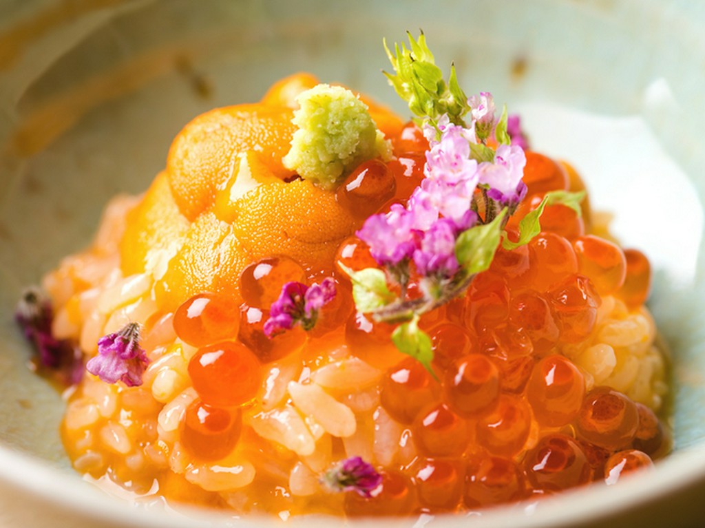 イクラがけウニごはん