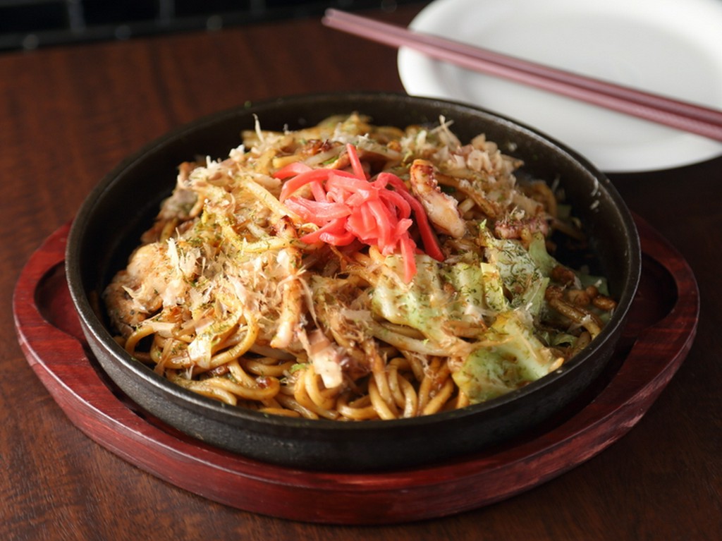 もちっとしてボリューム抜群の『焼きそば』