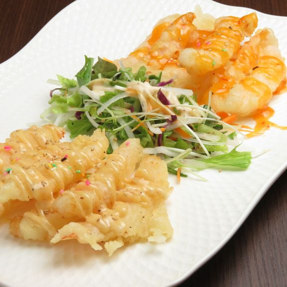 お得で嬉しい！一皿でふたつの味を楽しめる『プリプリ海老の双味マヨネーズ』