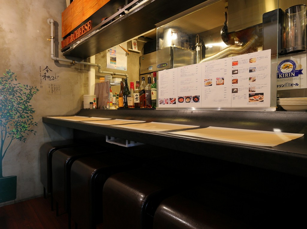 カウンター席