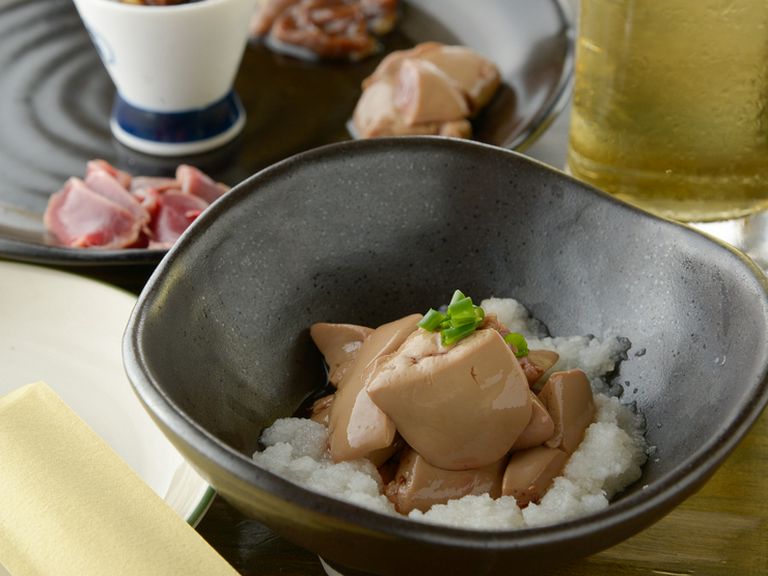 当日朝締めた鶏だから提供できるひと品