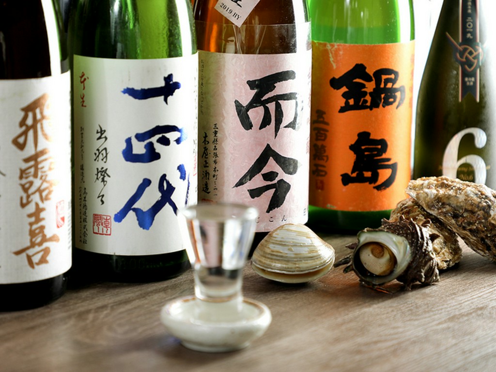 グラスや升で心ゆくまで！『日本酒各種』
