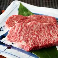 席のみのご予約の方は料理の提供にお時間を頂いております。
退店時間のご希望がある場合は備考欄にご記入の上、コースでのご予約をお願い致します。

お席の指定はご希望通りにできない場合がございます。

※変更、キャンセルは2日前までにお願いします。
※当日のキャンセルは予約コース料金の100％、アラカルトの方は5000円／名のキャンセル料を頂いておりますのでご了承ください。
※当日のご予約はお電話にてご確認下さい。